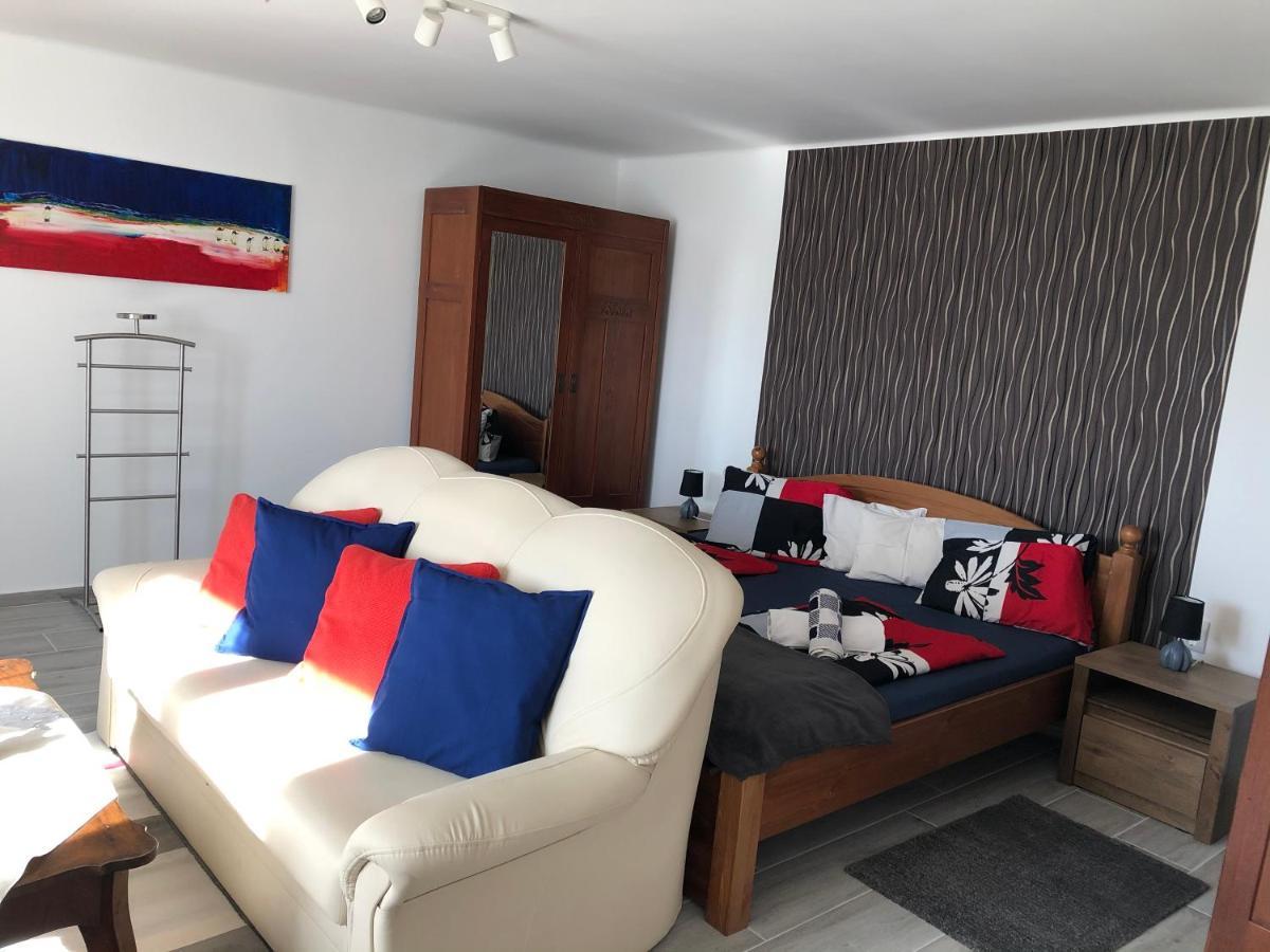 Leander Apartman Balatonakali Exteriér fotografie