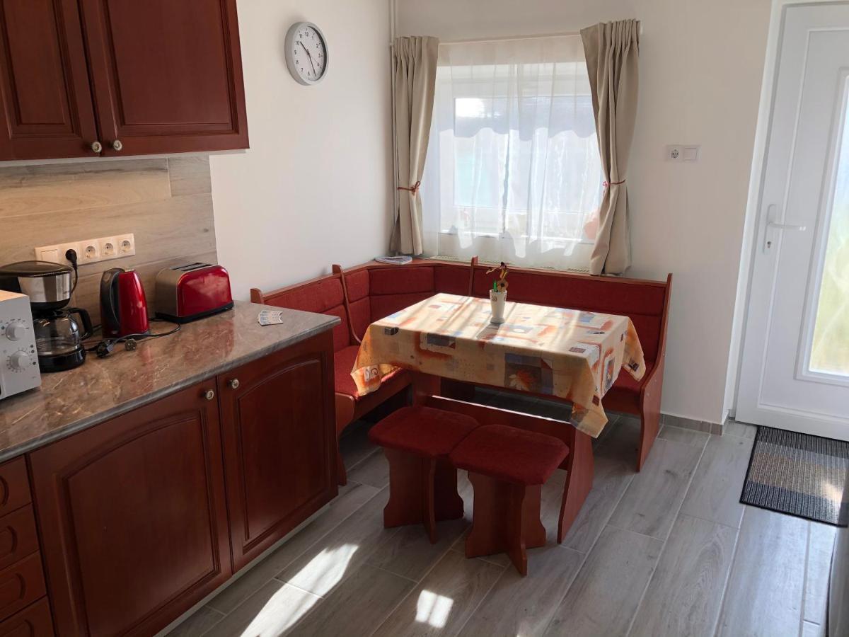 Leander Apartman Balatonakali Exteriér fotografie
