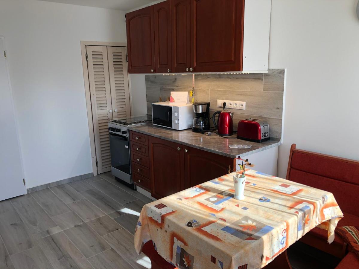 Leander Apartman Balatonakali Exteriér fotografie